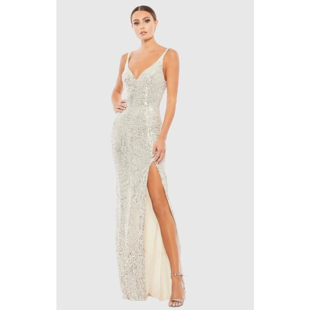 Ieena for Mac Duggal Silver Fully Sequined Scoop Back Gown - Size 0 - NWT